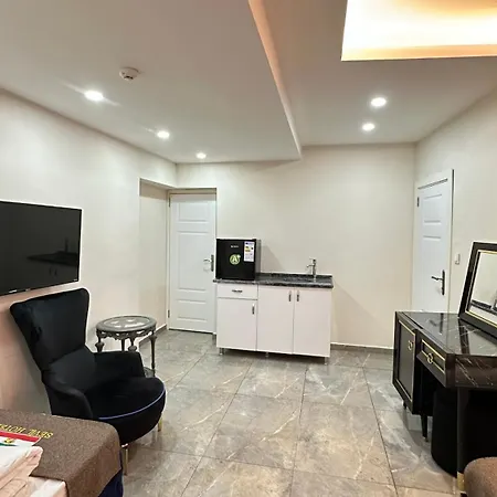 Sevil New Aparthotel *
