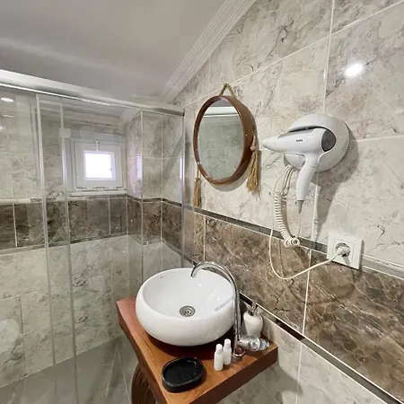 Aparthotel Sevil New *